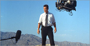 Robert PATRICK alias John Dogget sur le tournage de l'épisode d'ouvertire de la saison, dans le désert